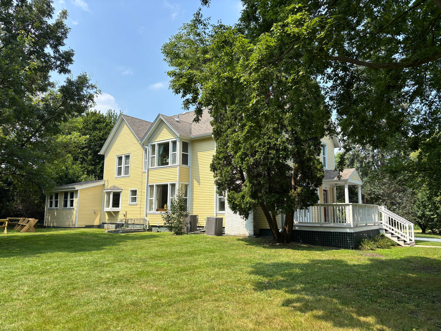 Yellow Farmhouse (deposit)