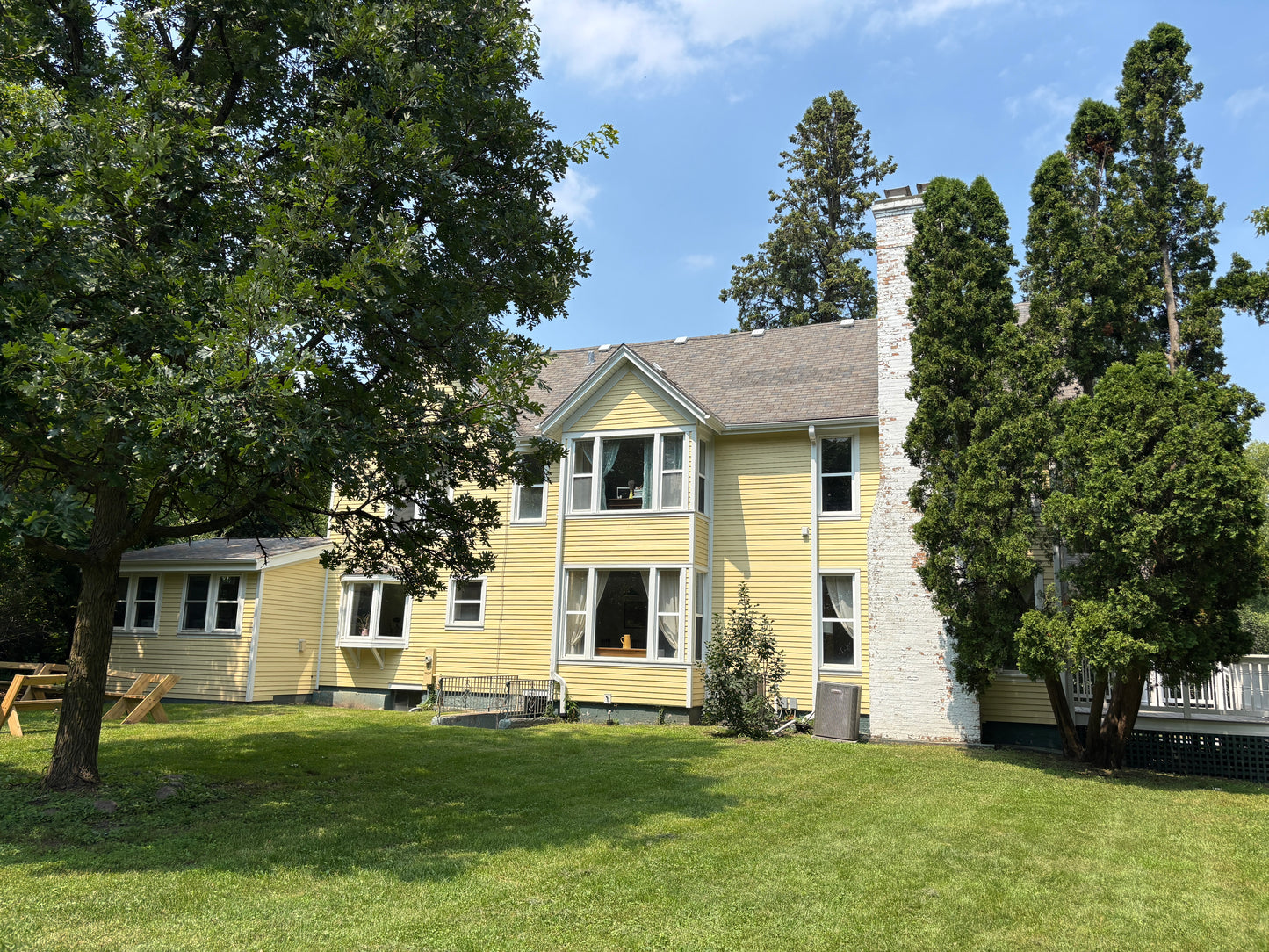 Yellow Farmhouse (deposit)